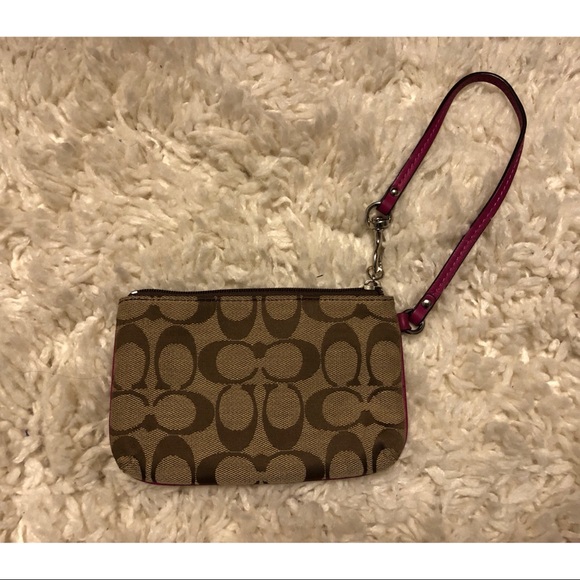 Authentic Coach wristlet - Picture 3 of 5